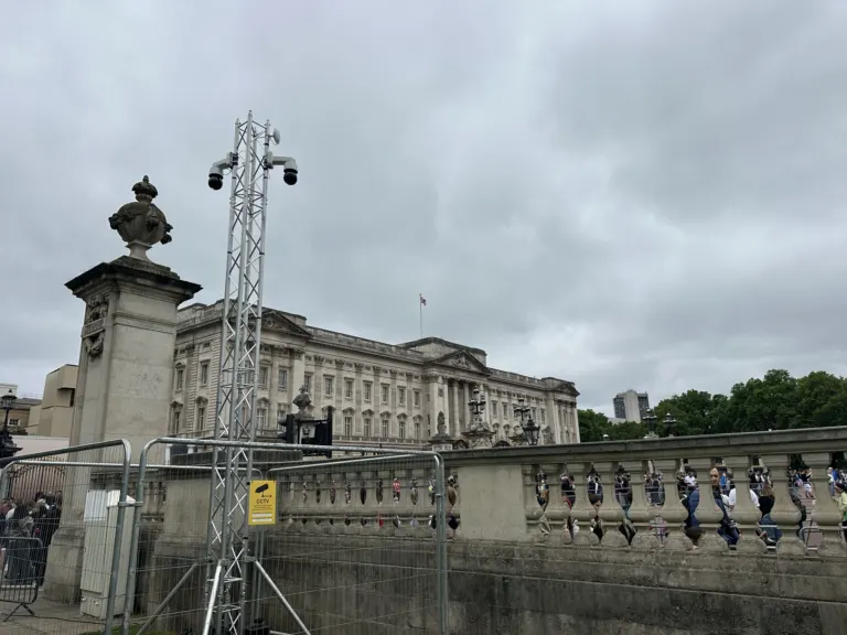 A PMY CCTV tower outside Buckingham Palace
